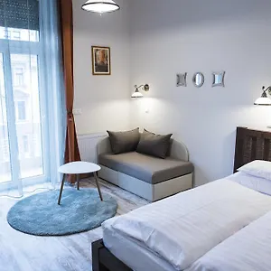 All In Apartman Iii. Budapest